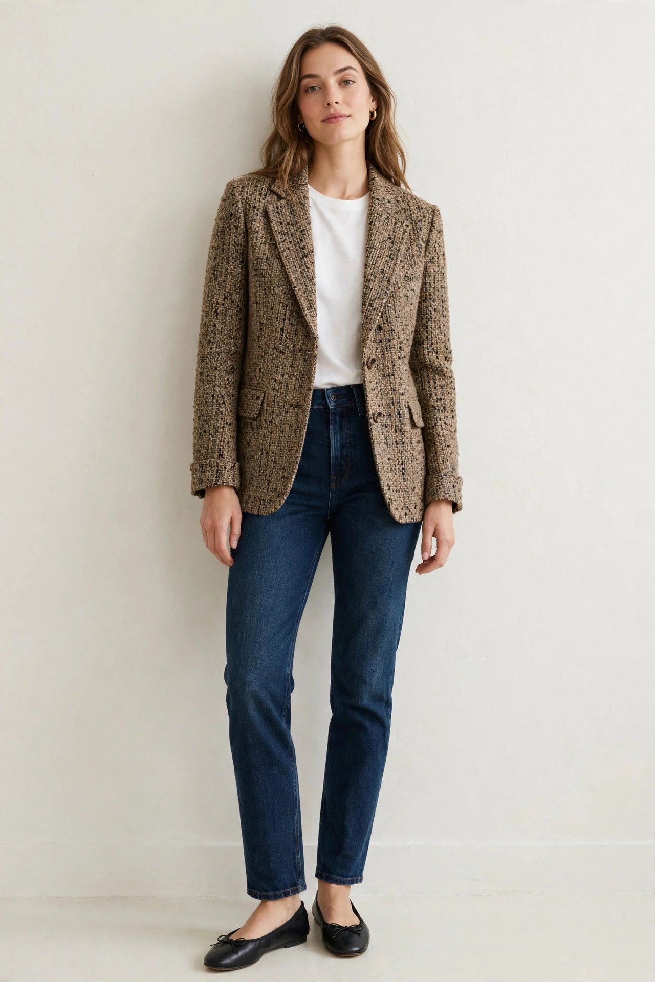fall outfits for women - tweed blazer and jeans