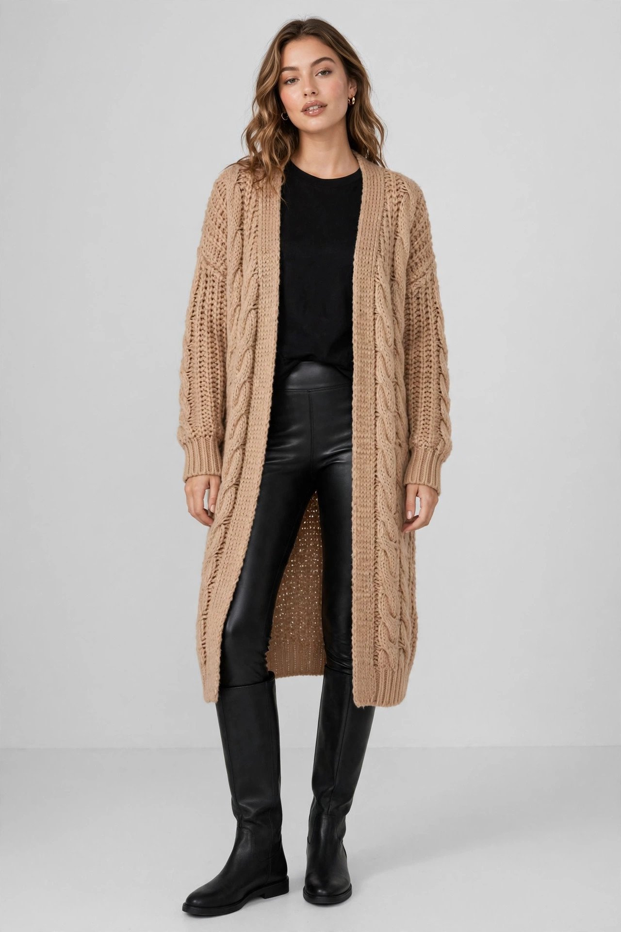 fall outfits for women - long cardigan and faux leather leggings